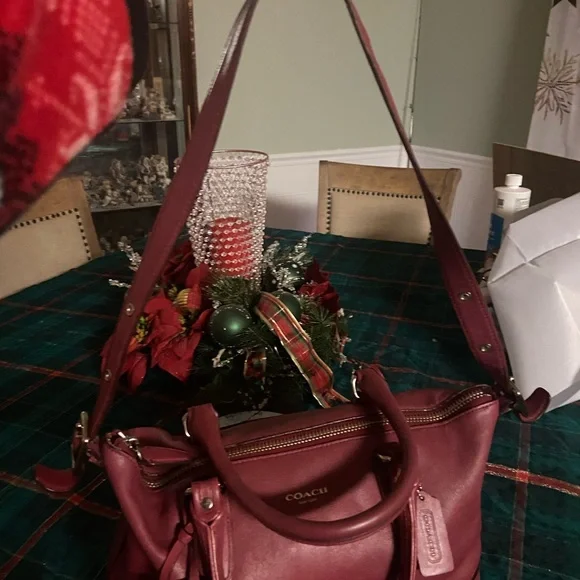 Coach Red Leather Shoulder Bag - Picture 3 of 10